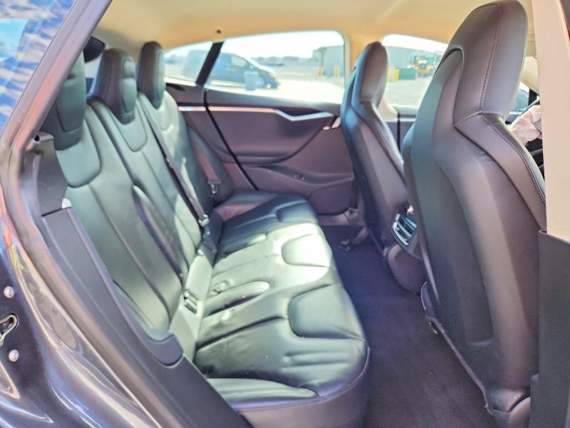Auction sale of the 2015 Tesla Model S, vin: 5YJSA1H11FF085868, lot number: 75013835