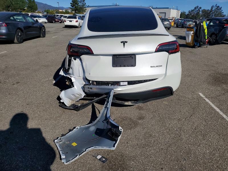 72423085 :رقم المزاد ، 7SAYGDEF4NF397419 vin ، 2022 Tesla Model Y مزاد بيع