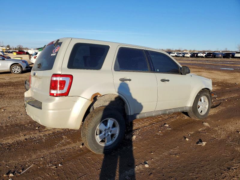 72484445 :رقم المزاد ، 1FMCU02719KC26024 vin ، 2009 Ford Escape مزاد بيع
