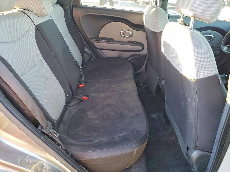 73467605 :رقم المزاد ، KNDJN2A20J7581543 vin ، 2018 Kia Soul مزاد بيع