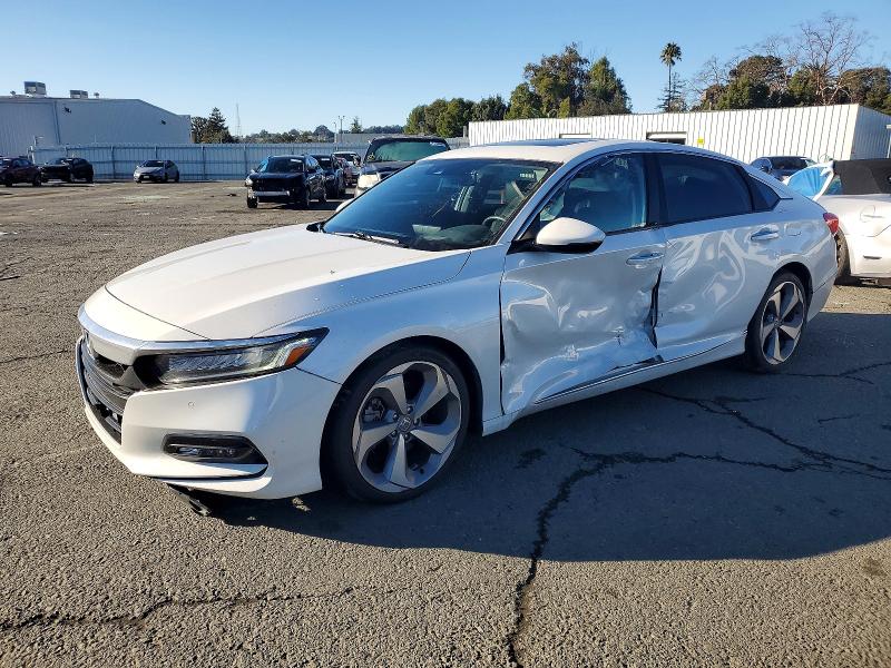 Продажа на аукционе авто 2018 Honda Accord Tou, vin: 1HGCV2F98JA004763, номер лота: 72364995