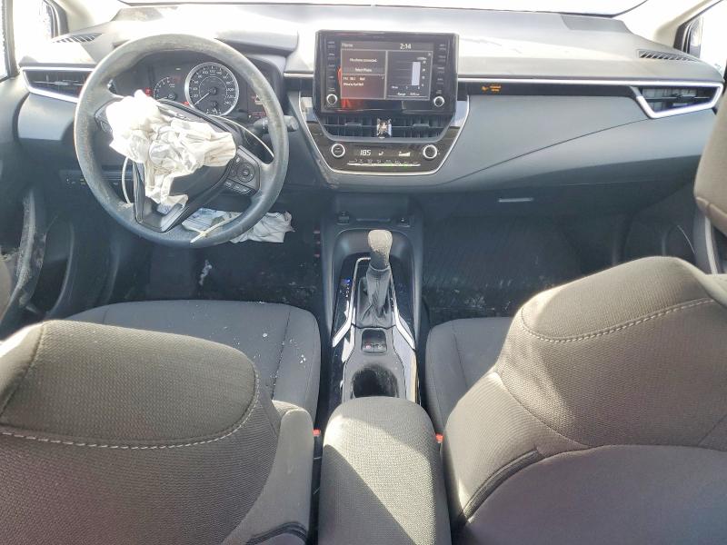 72871805 :رقم المزاد ، 5YFBPMBE2NP359853 vin ، 2022 Toyota Corolla مزاد بيع