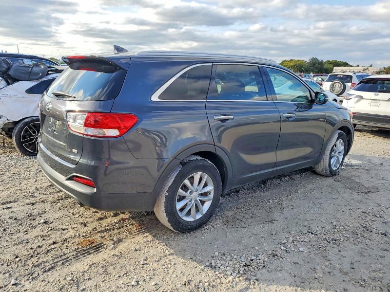 73228735 :رقم المزاد ، 5XYPG4A38JG344438 vin ، 2018 Kia Sorento Lx مزاد بيع