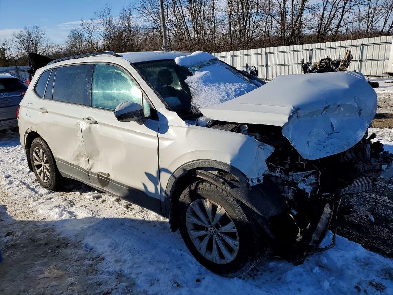 73750675 :رقم المزاد ، 3VV0B7AX9KM015886 vin ، 2019 Volkswagen Tiguan مزاد بيع