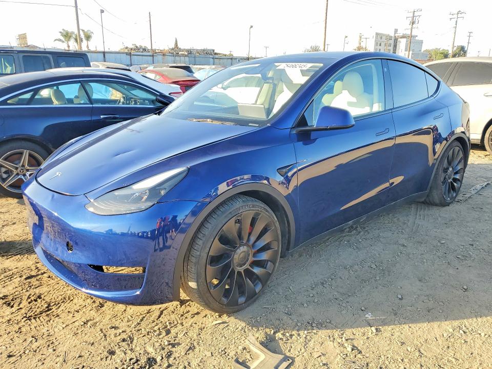 75466245 :رقم المزاد ، 7SAYGDEF4NF399946 vin ، 2022 Tesla Model Y مزاد بيع