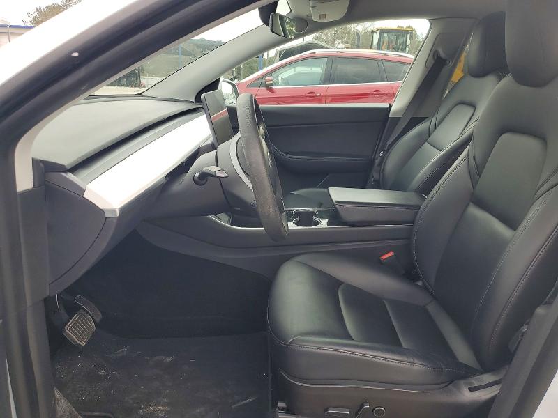 75092055 :رقم المزاد ، 5YJYGDED0MF103718 vin ، 2021 Tesla Model Y مزاد بيع