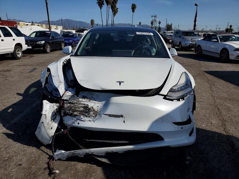 75057765 :رقم المزاد ، 5YJ3E1EA2JF071869 vin ، 2018 Tesla Model 3 مزاد بيع