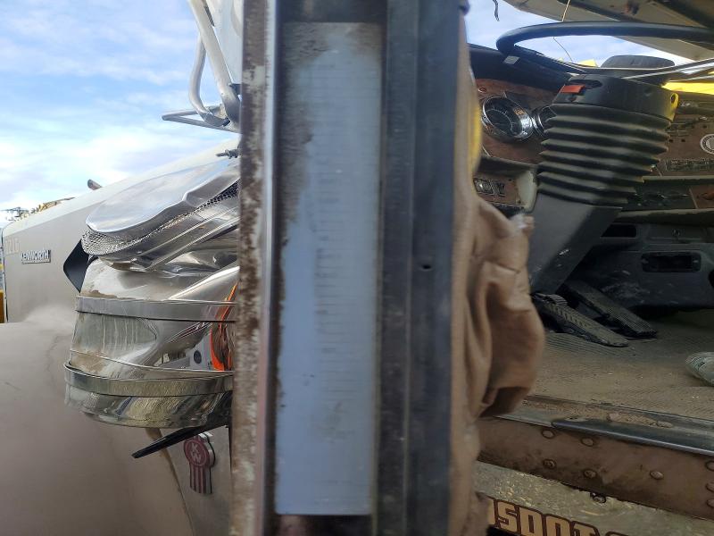 Продажа на аукционе авто 2001 Kenworth Construction, vin: 1XKWDB9X31J881917, номер лота: 74577675