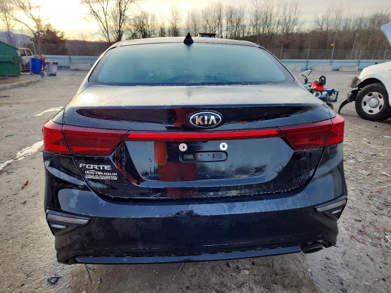 74045145 :رقم المزاد ، 3KPF24AD2ME384762 vin ، 2021 Kia Forte مزاد بيع