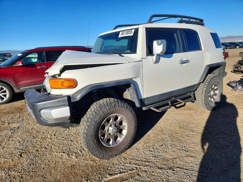 2012 Toyota Fj Cruiser მანქანა იყიდება აუქციონზე, vin: JTEBU4BF7CK123823, აუქციონის ნომერი: 98318055