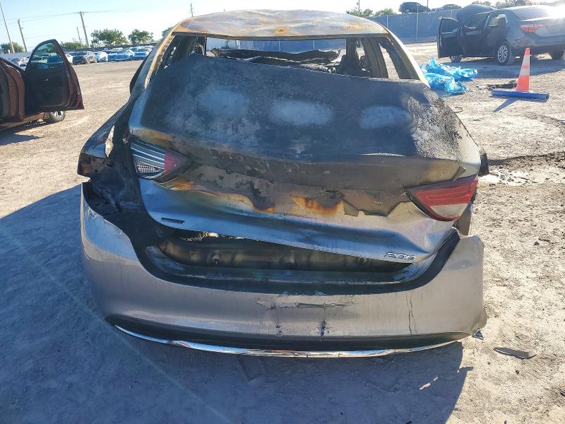 52124486 :رقم المزاد ، 1C3CCCAB0FN611877 vin ، 2015 Chrysler 200 مزاد بيع