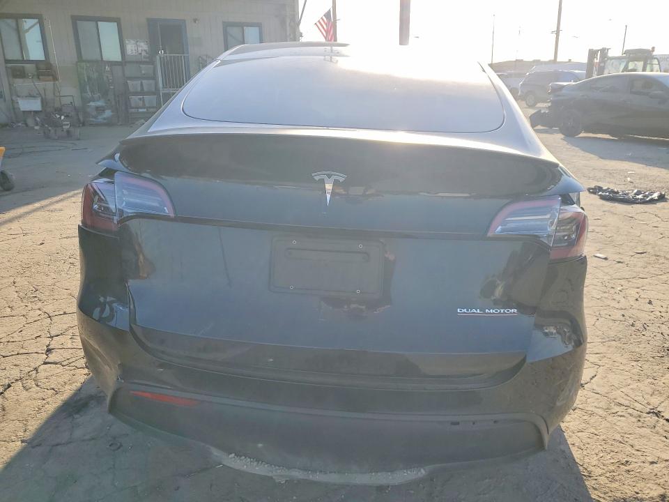 2023 Tesla Model Y მანქანა იყიდება აუქციონზე, vin: 7SAYGDEF3PF957885, აუქციონის ნომერი: 75213325