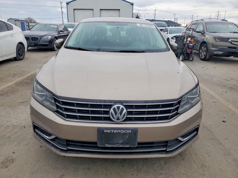 98155585 :رقم المزاد ، 1VWAS7A31GC019047 vin ، 2016 Volkswagen Passat مزاد بيع