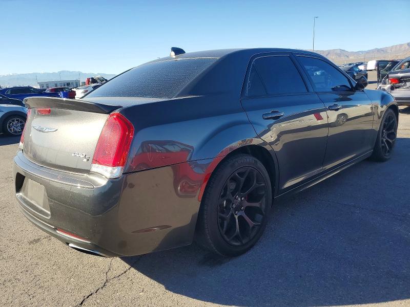 2018 Chrysler 300 მანქანა იყიდება აუქციონზე, vin: 2C3CCABTXJH120441, აუქციონის ნომერი: 72947145