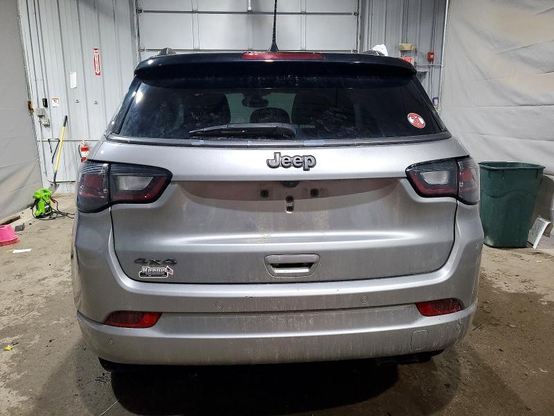 99110735 :رقم المزاد ، 3C4NJDCB7NT147966 vin ، 2022 Jeep Compass مزاد بيع