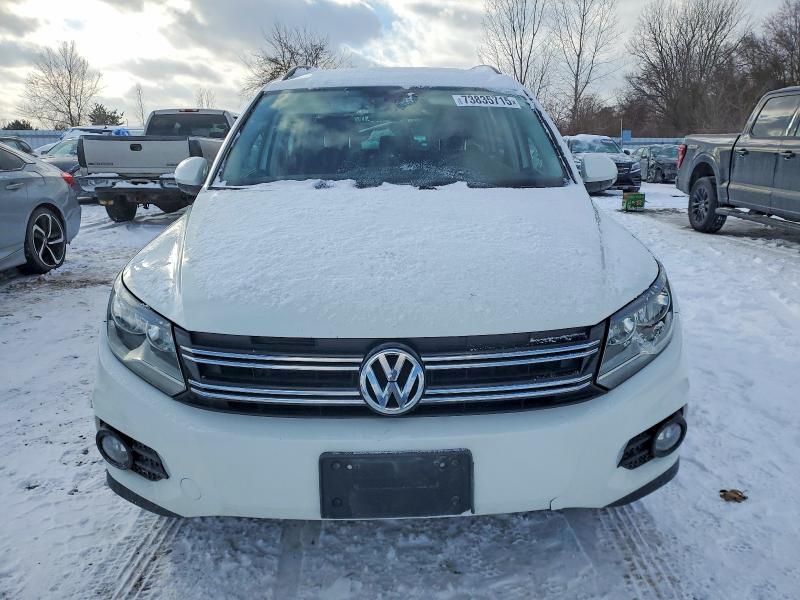 Продажа на аукционе авто 2016 Volkswagen Tiguan Tre, vin: WVGHV7AX3GW567072, номер лота: 73835715