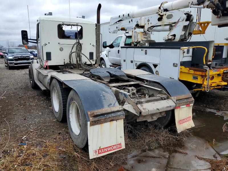 98117625 :رقم المزاد ، 1XKZD40X6MJ449932 vin ، 2021 Kenworth T880 مزاد بيع
