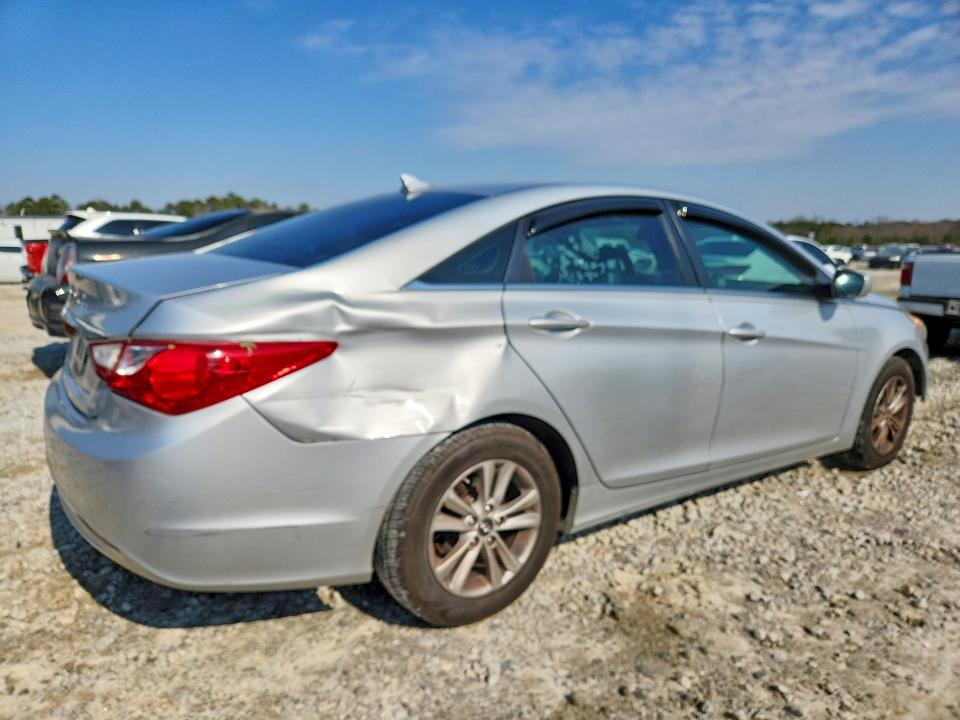 2012 Hyundai Sonata მანქანა იყიდება აუქციონზე, vin: 5NPEB4AC0CH423457, აუქციონის ნომერი: 73622075