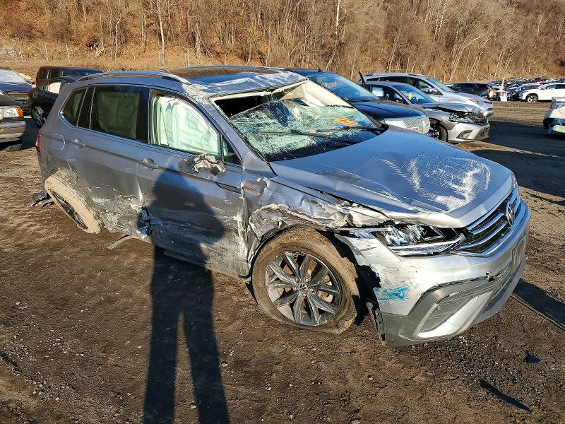 Продажа на аукционе авто 2022 Volkswagen Tiguan, vin: 3VV2B7AX8NM122666, номер лота: 72818385