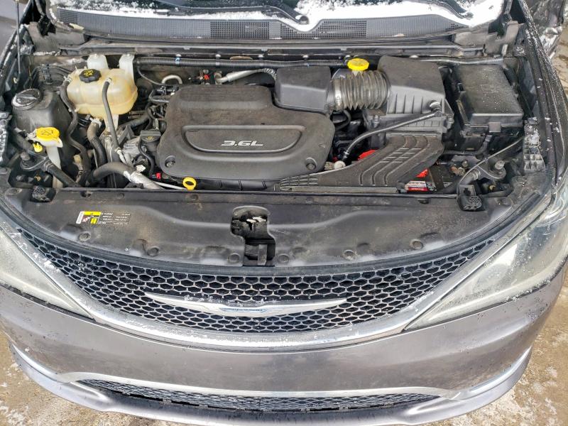 73976195 :رقم المزاد ، 2C4RC1BG7HR591606 vin ، 2017 Chrysler Pacifica مزاد بيع