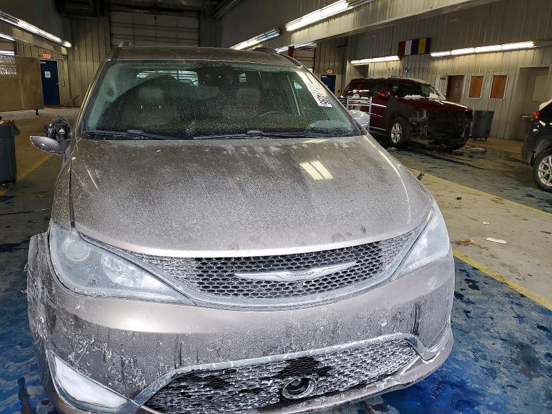 75274095 :رقم المزاد ، 2C4RC1GGXHR747789 vin ، 2017 Chrysler Pacifica مزاد بيع