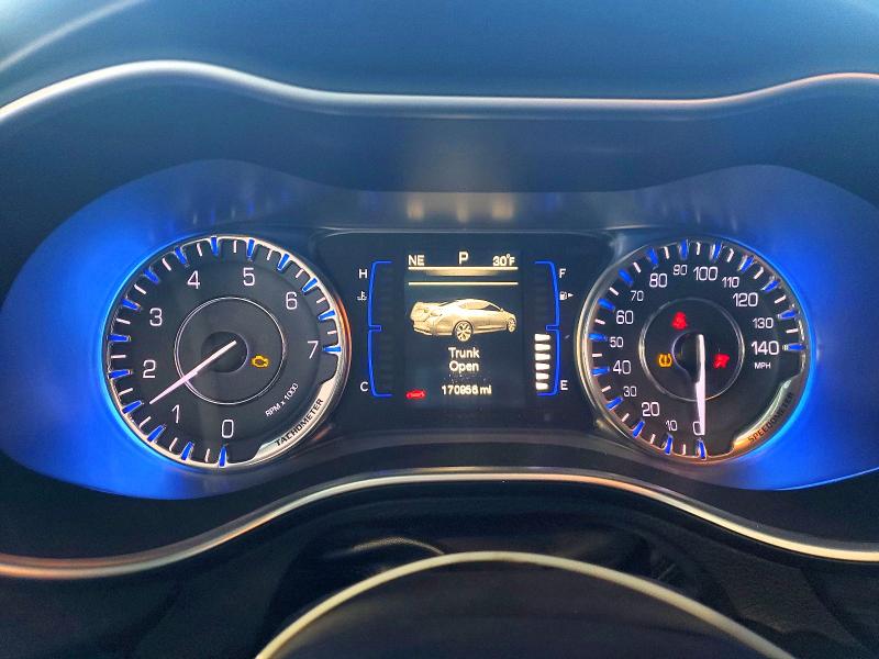 72753635 :رقم المزاد ، 1C3CCCAB6FN649467 vin ، 2015 Chrysler 200 مزاد بيع