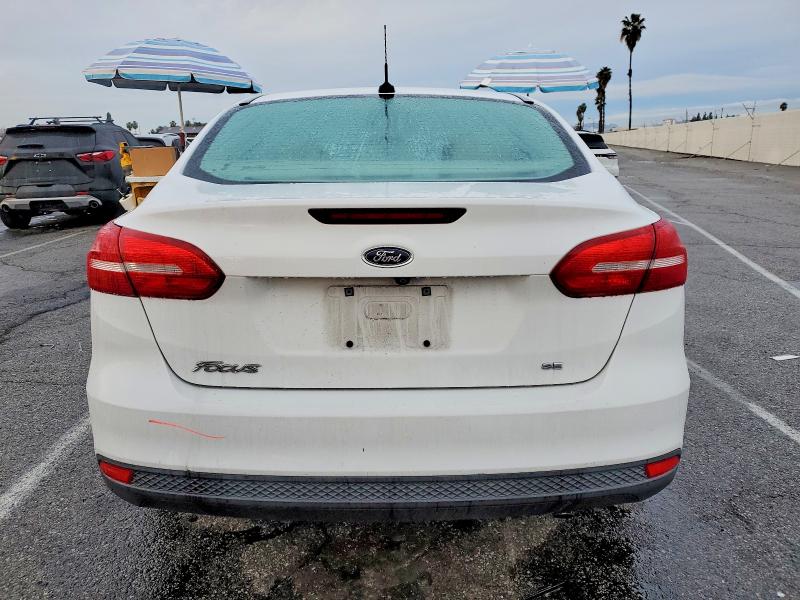 99796565 :رقم المزاد ، 1FADP3F22FL307755 vin ، 2015 Ford Focus Se مزاد بيع
