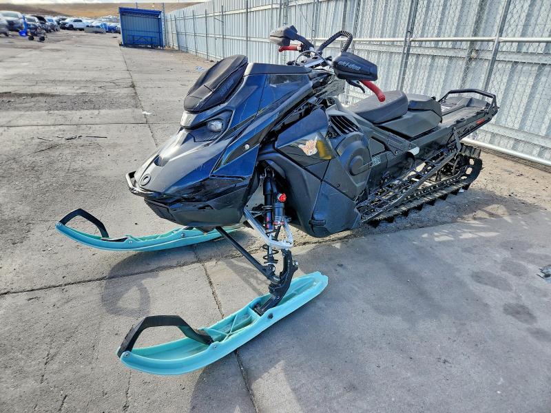 Продаж на аукціоні авто 2025 Ski-doo Summit X85, vin: 2BPSTSSE8SV000106, номер лоту: 97122495