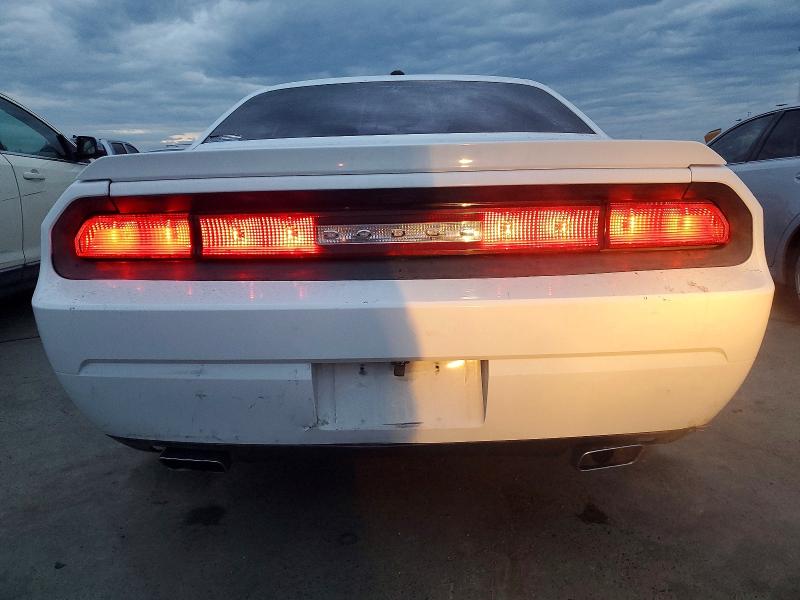 2014 Dodge Challenger მანქანა იყიდება აუქციონზე, vin: 2C3CDYBT4EH231837, აუქციონის ნომერი: 97392015