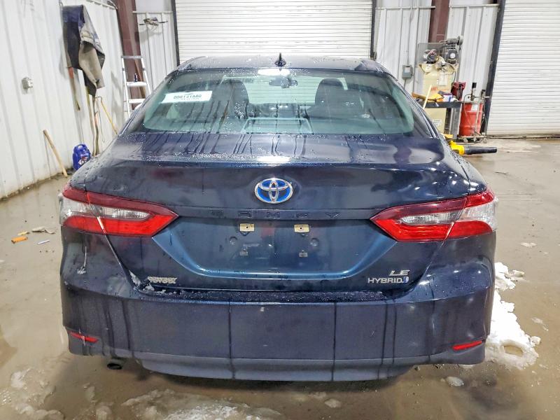 Auction sale of the 2021 Toyota Camry Hybrid, vin: 4T1C31AK5MU557586, lot number: 99110235