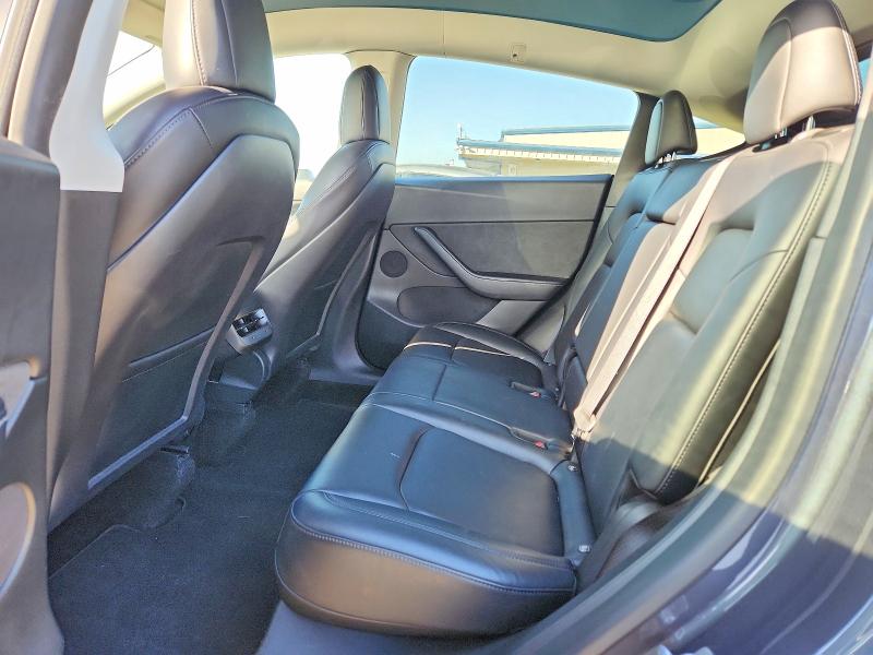 75251615 :رقم المزاد ، 7SAYGDEE5NF386114 vin ، 2022 Tesla Model Y مزاد بيع