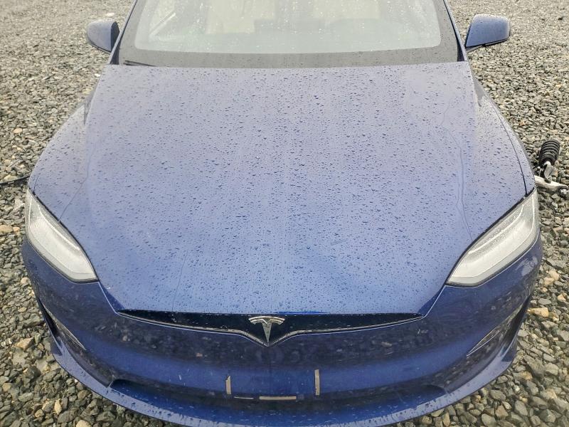 Auction sale of the 2022 Tesla Model X, vin: 7SAXCDE5XNF336736, lot number: 98214425