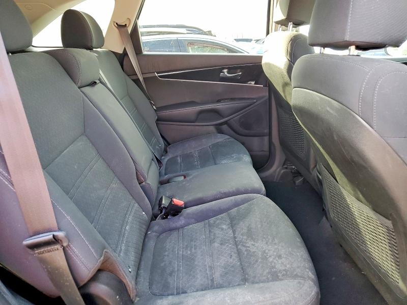 73228735 :رقم المزاد ، 5XYPG4A38JG344438 vin ، 2018 Kia Sorento Lx مزاد بيع