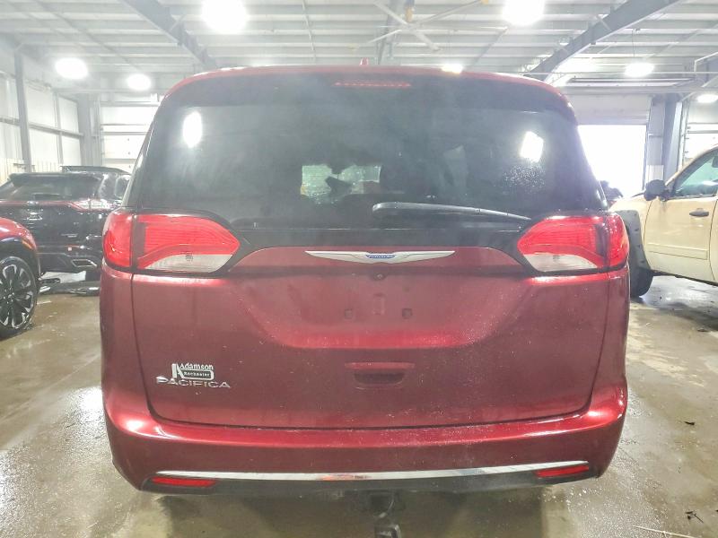 73496375 :رقم المزاد ، 2C4RC1BG1HR768893 vin ، 2017 Chrysler Pacifica مزاد بيع