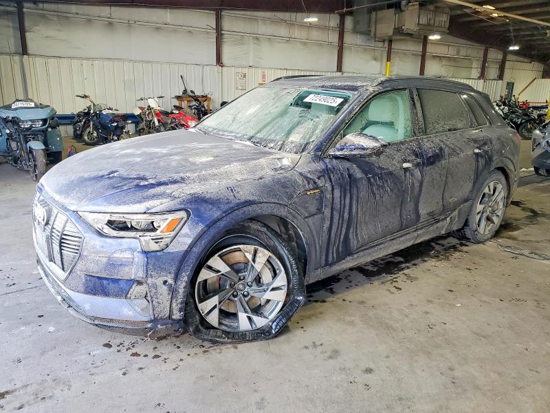 Продажа на аукционе авто 2021 Audi E-tron, vin: WA1AAAGE0MB032640, номер лота: 72249025