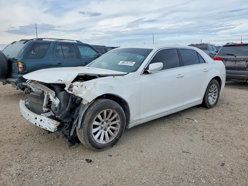 Продажа на аукционе авто 2015 Chrysler 300, vin: 2C3CCAAG7FH735881, номер лота: 96676725