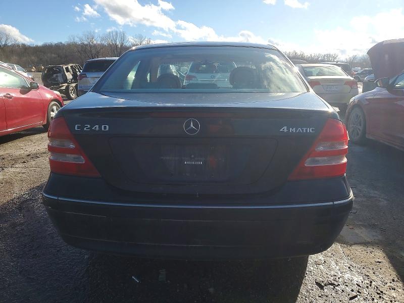 72246915 :رقم المزاد ، WDBRF81J44F442700 vin ، 2004 Mercedes-benz C مزاد بيع
