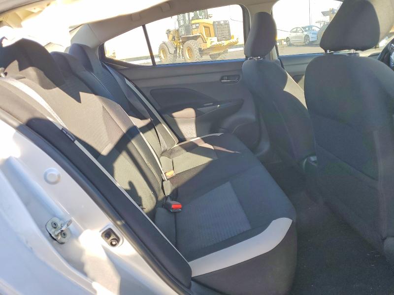 74082225 :رقم المزاد ، 3N1CN8EV4ML918220 vin ، 2021 Nissan Versa مزاد بيع