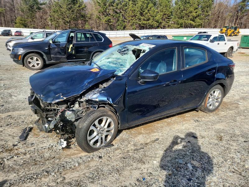 72515485 :رقم المزاد ، 3MYDLBYV1HY184811 vin ، 2017 Toyota Yaris Ia مزاد بيع