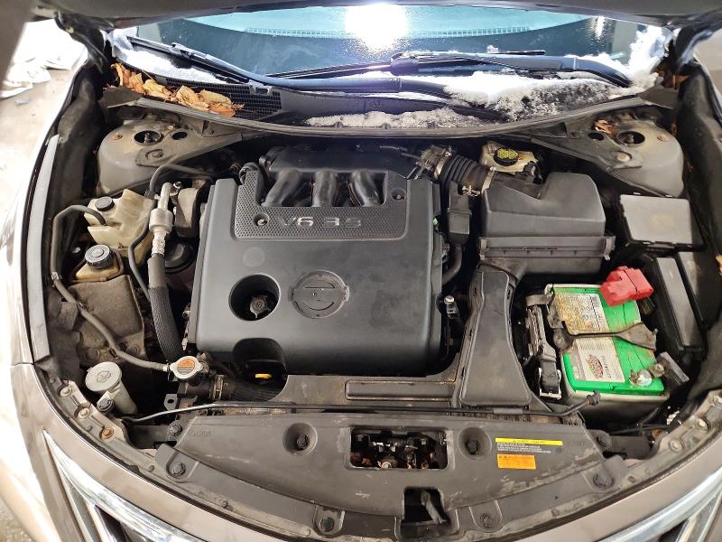 2015 Nissan Altima მანქანა იყიდება აუქციონზე, vin: 1N4BL3AP8FC103113, აუქციონის ნომერი: 73793995