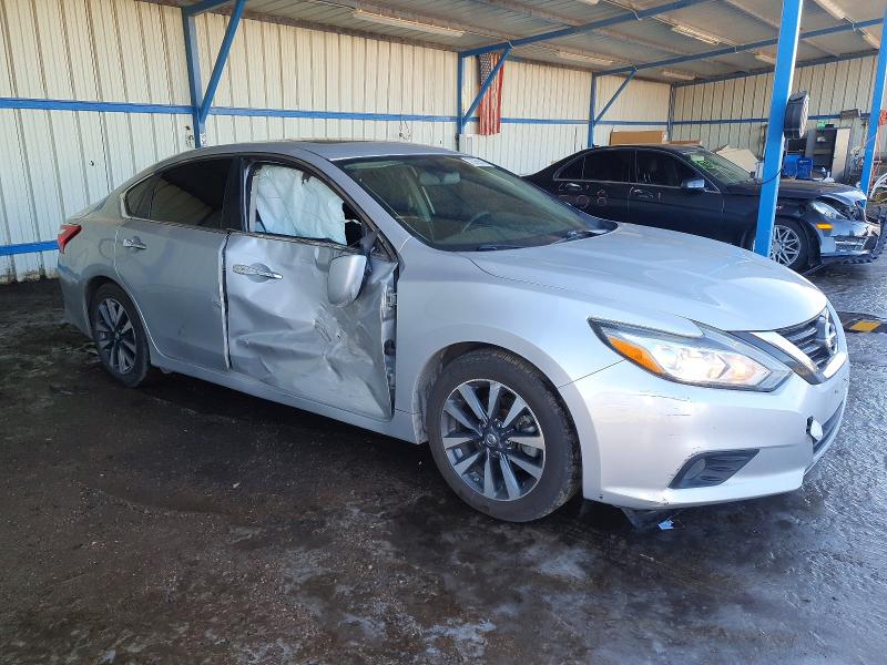 Продажа на аукционе авто 2017 Nissan Altima, vin: 1N4AL3AP7HC185592, номер лота: 72756515