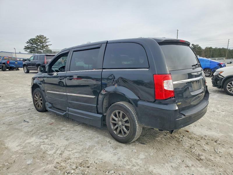 2015 Chrysler Town & Country მანქანა იყიდება აუქციონზე, vin: 2C4RC1HGXFR534725, აუქციონის ნომერი: 75369165