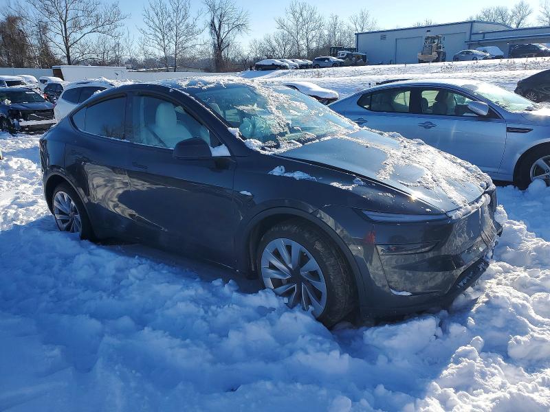 74689515 :رقم المزاد ، 7SAYGDEE9TF348785 vin ، 2026 Tesla Model Y مزاد بيع