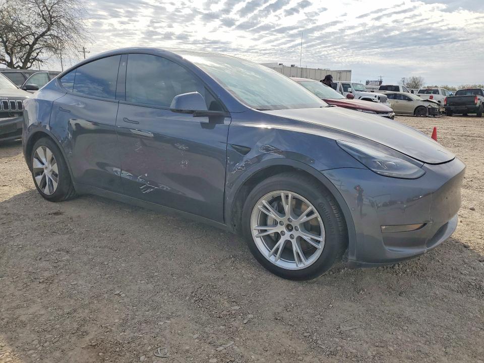 79042325 :رقم المزاد ، 7SAYGDEE2NF534168 vin ، 2022 Tesla Model Y مزاد بيع