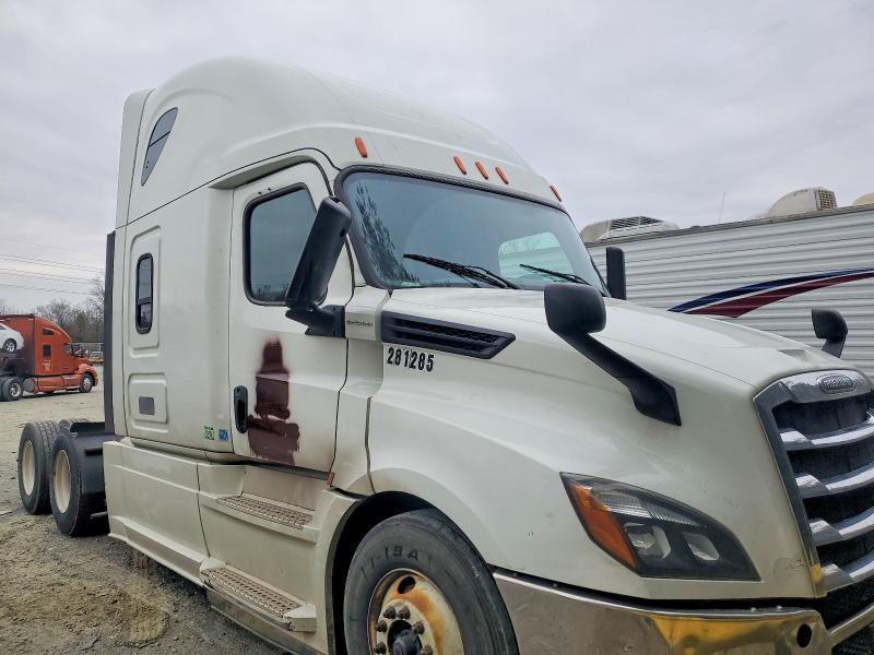 2019 Freigliner Cascadia 126 მანქანა იყიდება აუქციონზე, vin: 1FUJHHDR4KLKU9397, აუქციონის ნომერი: 95219685