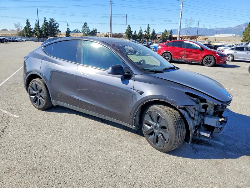 72556935 :رقم المزاد ، 7SAYGDEE9RF180459 vin ، 2024 Tesla Model Y مزاد بيع