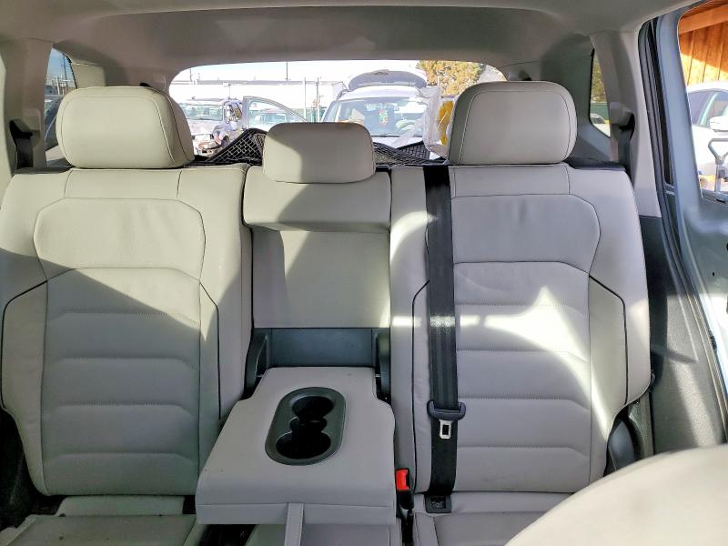 75199605 :رقم المزاد ، 3VV4B7AX3JM197603 vin ، 2018 Volkswagen Tiguan مزاد بيع