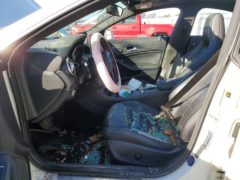73512915 :رقم المزاد ، WDDSJ4EB8FN165268 vin ، 2015 Mercedes-benz Cla مزاد بيع