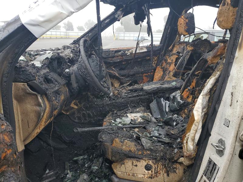73722665 :رقم المزاد ، 4JGDF6EE8HA895262 vin ، 2017 Mercedes-benz Gls مزاد بيع