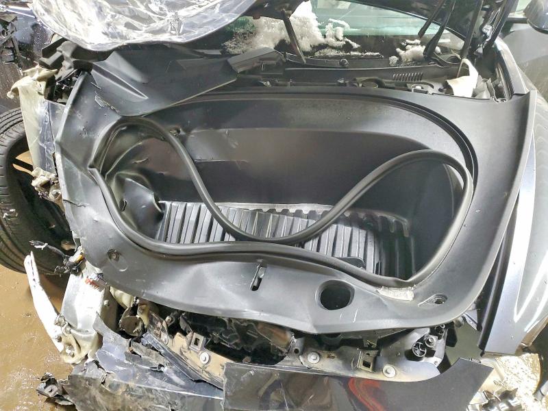 99330995 :رقم المزاد ، 5YJ3E1ET9SF962759 vin ، 2025 Tesla Model 3 مزاد بيع